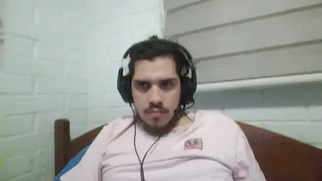 hung weeb online show from December 6, 2024, 2:02 am