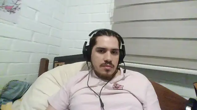 hung weeb online show from January 18, 2025, 2:58 am