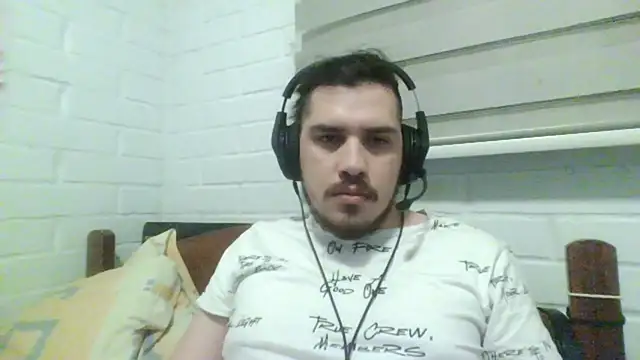 hung weeb online show from October 30, 2025, 1:51 am