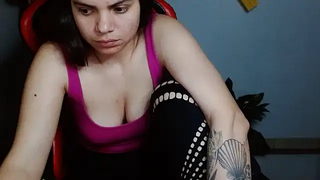 Nikkykora15 online show from March 6, 2025, 3:46 am