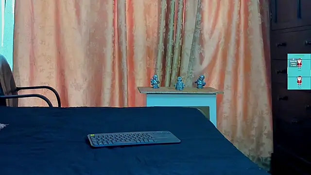 ChoreyTaiylor online show from December 16, 2025, 2:44 pm