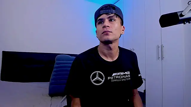 Eiden allenx online show from February 9, 2025, 4:25 am