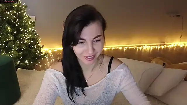 Snapshot of Mary_love16 chatting on December 5, 2024, 6:10 am Mary love16 online show from December 5, 2024, 6:10 am