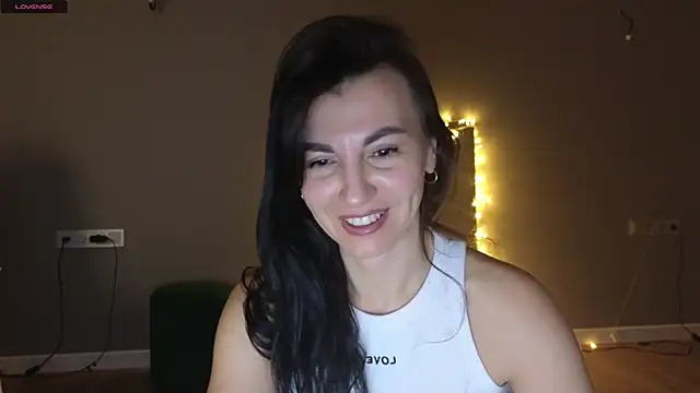 Snapshot of Mary_love16 chatting on March 17, 2025, 6:40 am Mary love16 online show from March 17, 2025, 6:40 am