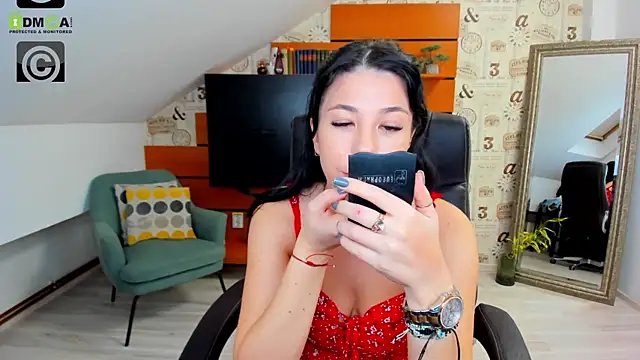 Snapshot of EmillyTaylor chatting on December 11, 2024, 4:18 am EmillyTaylor online show from December 11, 2024, 4:18 am