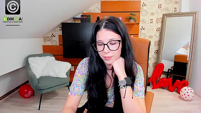 Snapshot of EmillyTaylor chatting on February 25, 2025, 10:47 am EmillyTaylor online show from February 25, 2025, 10:47 am