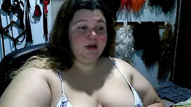 squirt322bbw online show from February 2, 2025, 3:49 pm