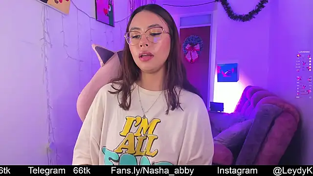 Nasha abby online show from December 12, 2024, 9:04 pm