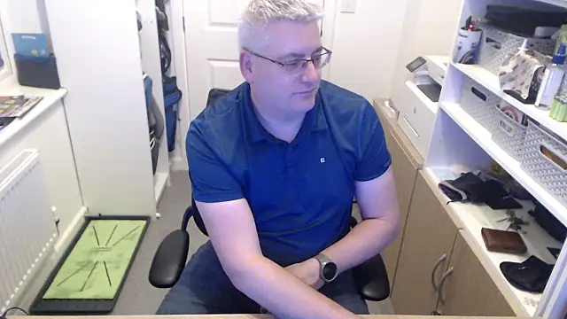 Snapshot of RicRockhard chatting on February 25, 2026, 10:30 pm RicRockhard online show from February 25, 2026, 10:30 pm