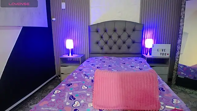 cheryl hs online show from March 13, 2025, 2:49 am