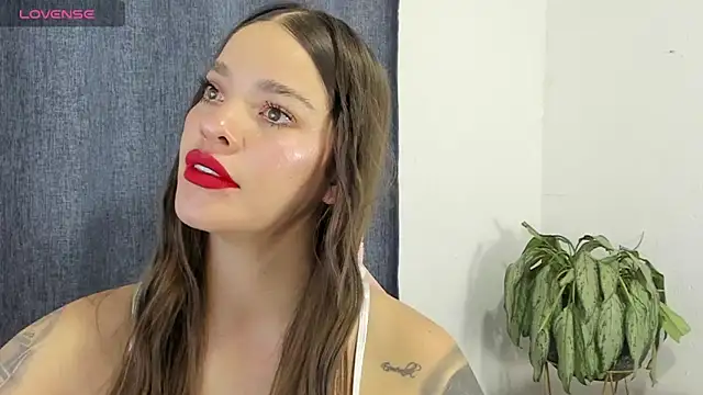 zoe69x online show from February 19, 2025, 2:44 am