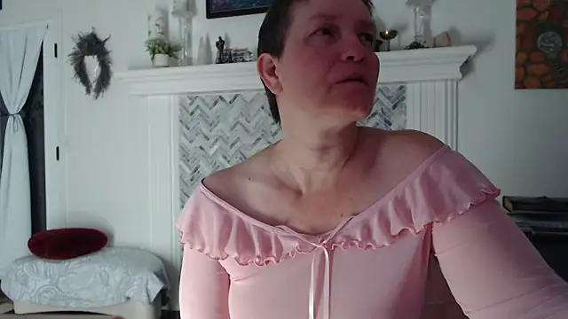 AuroraWillows online show from March 2, 2026, 11:28 am