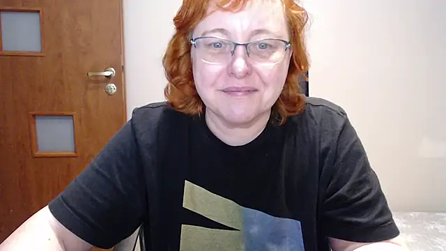 Snapshot of JoannaAndNeighbour chatting on January 16, 2025, 8:11 am JoannaAndNeighbour online show from January 16, 2025, 8:11 am