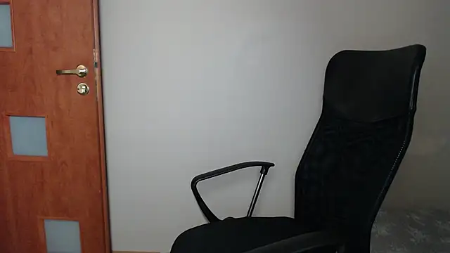 Snapshot of JoannaAndNeighbour chatting on January 20, 2025, 7:47 am JoannaAndNeighbour online show from January 20, 2025, 7:47 am