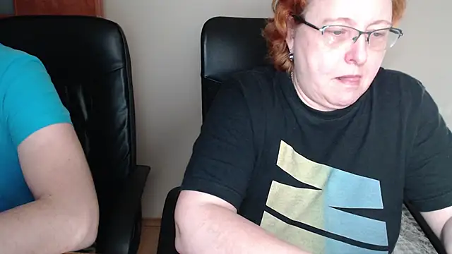 Snapshot of JoannaAndNeighbour chatting on February 17, 2025, 8:30 am JoannaAndNeighbour online show from February 17, 2025, 8:30 am