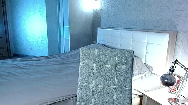 millllina online show from March 3, 2025, 6:22 pm