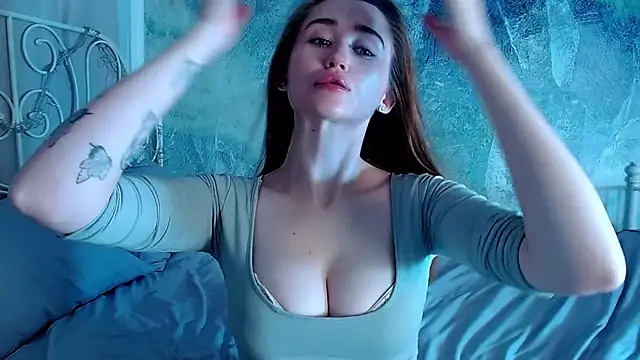 millllina online show from October 19, 2025, 12:44 am