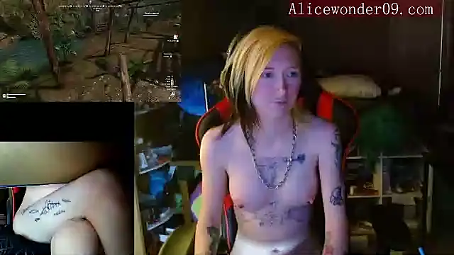 alicewonder09 online show from December 10, 2024, 7:16 am