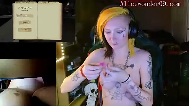 alicewonder09 online show from December 19, 2024, 7:51 am