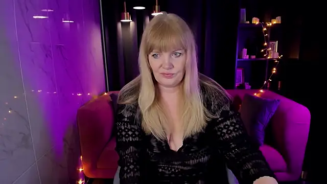 NicoleKind online show from January 5, 2025, 5:20 am