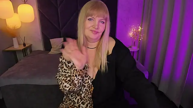 NicoleKind online show from February 28, 2025, 11:25 am