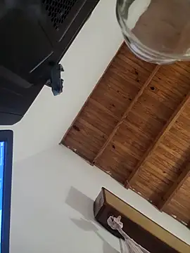 Snapshot of ZaraHoney chatting on December 13, 2024, 8:09 am ZaraHoney online show from December 13, 2024, 8:09 am