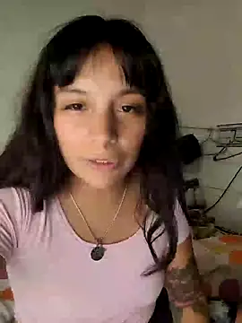 Snapshot of ZaraHoney chatting on January 7, 2025, 6:59 am ZaraHoney online show from January 7, 2025, 6:59 am