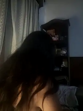 Snapshot of ZaraHoney chatting on February 5, 2025, 5:52 am ZaraHoney online show from February 5, 2025, 5:52 am