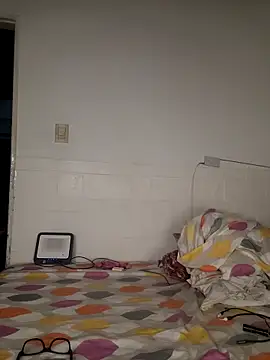 Snapshot of ZaraHoney chatting on February 10, 2025, 5:14 am ZaraHoney online show from February 10, 2025, 5:14 am