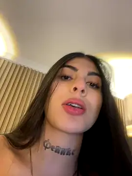 Sarasanders 4 online show from October 2, 2025, 3:13 am