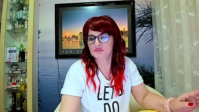 Snapshot of Mature4you44 chatting on February 12, 2025, 9:52 am Mature4you44 online show from February 12, 2025, 9:52 am