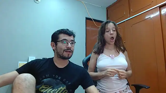 Isaandysex2428 online show from February 21, 2025, 1:33 am