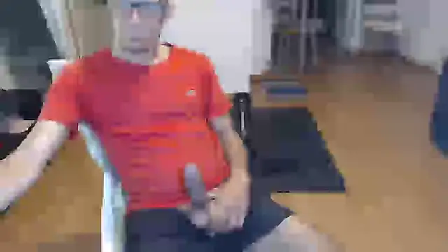 Snapshot of guachin_hunk chatting on November 2, 2025, 8:33 pm guachin hunk online show from November 2, 2025, 8:33 pm