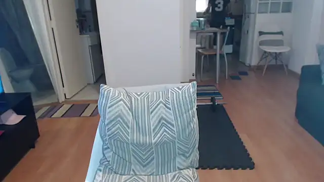 Snapshot of guachin_hunk chatting on November 5, 2025, 3:34 pm guachin hunk online show from November 5, 2025, 3:34 pm