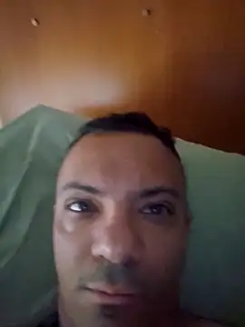 guachin hunk online show from February 15, 2026, 2:47 pm