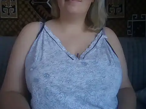 Diana Britt online show from September 12, 2025, 6:02 am