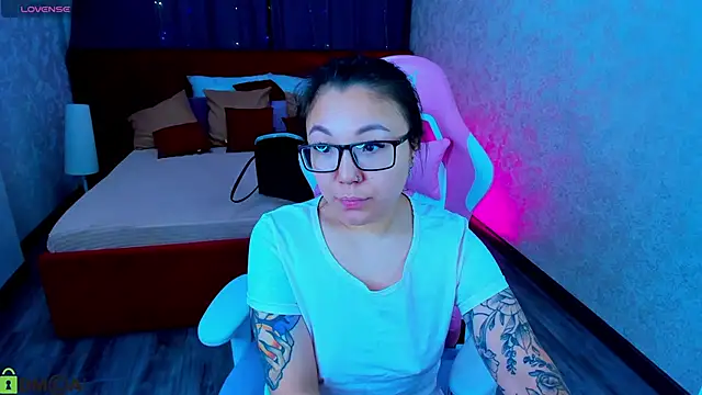 gentle muse online show from October 2, 2025, 9:33 pm