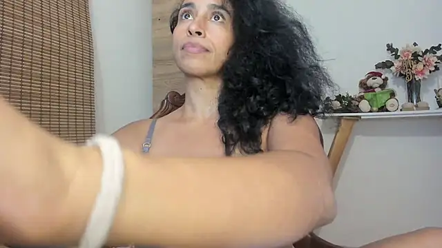 ThaliaGomex online show from December 10, 2024, 9:43 pm