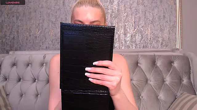 BlondieStar online show from February 27, 2026, 10:32 pm