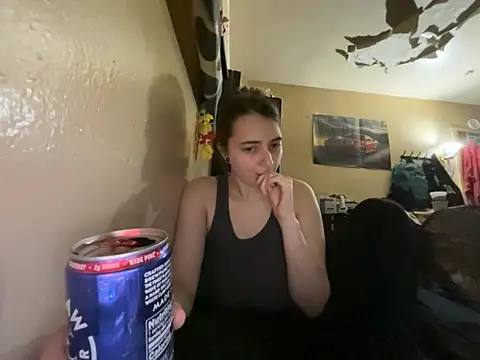 Snowbunnycake 131 online show from July 7, 2026, 6:47 am