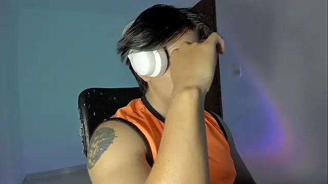 Giordano Russo online show from November 20, 2025, 10:53 pm