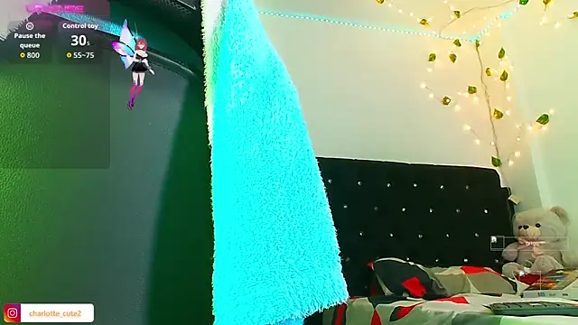 cute charlotte  online show from September 23, 2025, 3:31 am