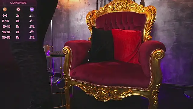 EmpressDesires online show from December 29, 2024, 9:39 am