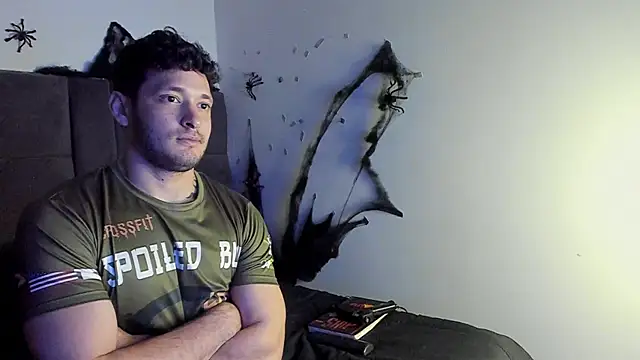 alejandro  2 online show from October 30, 2025, 9:48 pm