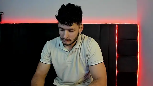 alejandro  2 online show from February 11, 2026, 6:02 pm