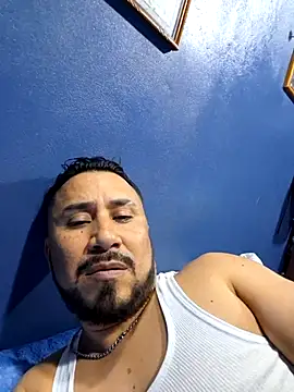 Eumanzor online show from November 26, 2025, 2:23 am