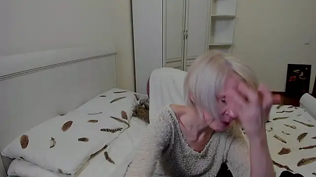 aminalive online show from October 30, 2025, 7:03 pm