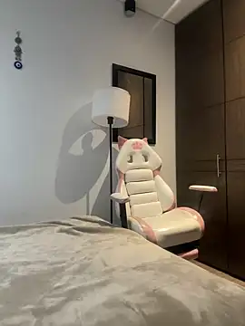 oriana zoeee online show from December 12, 2024, 10:42 pm