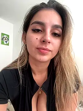 oriana zoeee online show from October 3, 2025, 10:18 pm