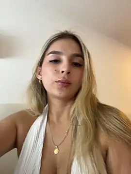 oriana zoeee online show from May 30, 2026, 12:19 am